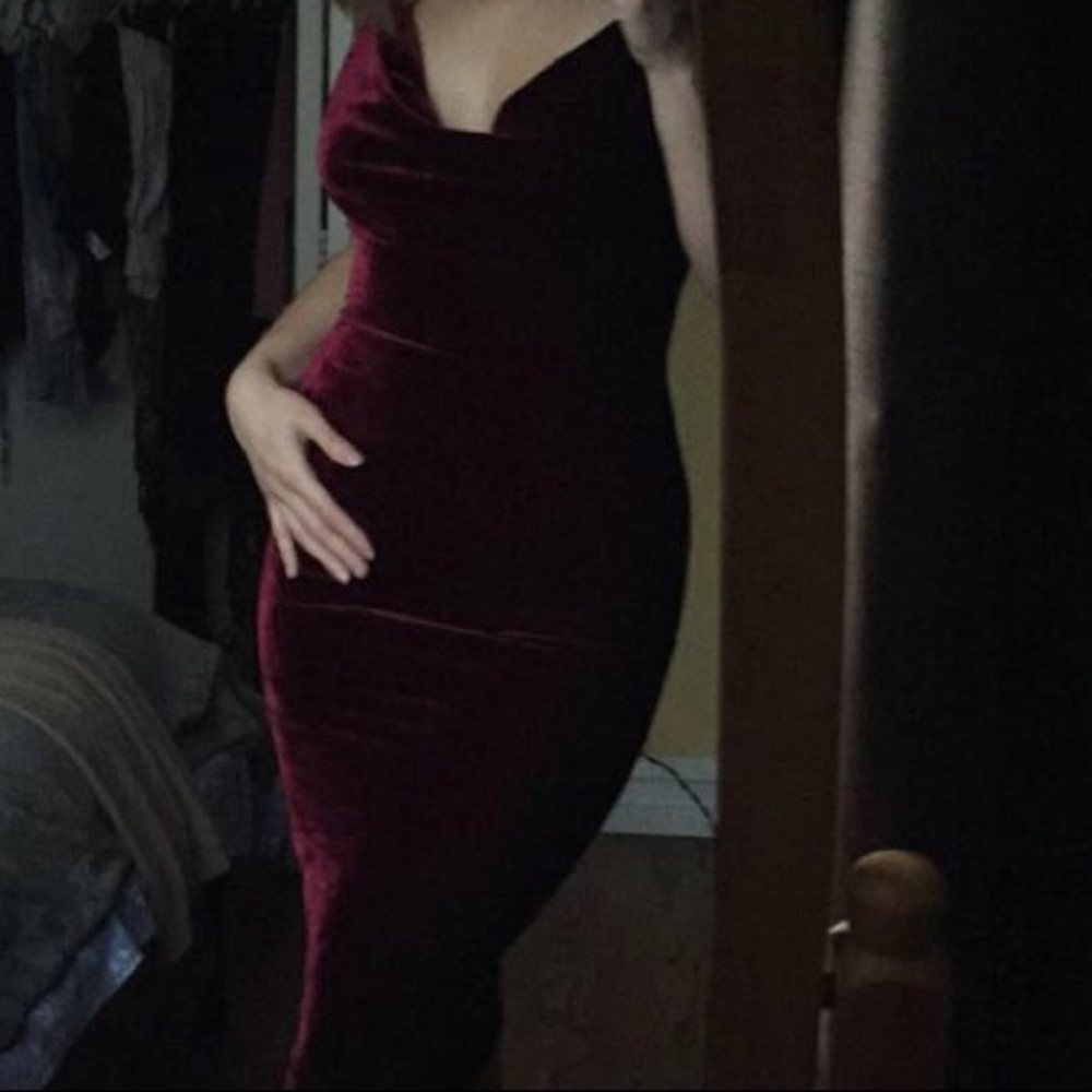 Burgundy velvet dress. Worn once only!!